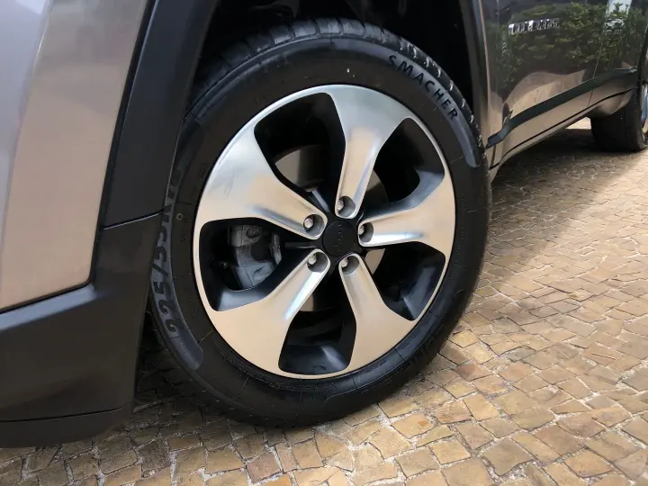 Compass 2.0 16V Flex Longitude Automático