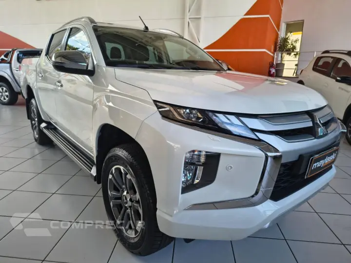 L 200 Triton 2.4 16V SPORT HPE 4X4 CABINE DUPLA TURBO DIESEL