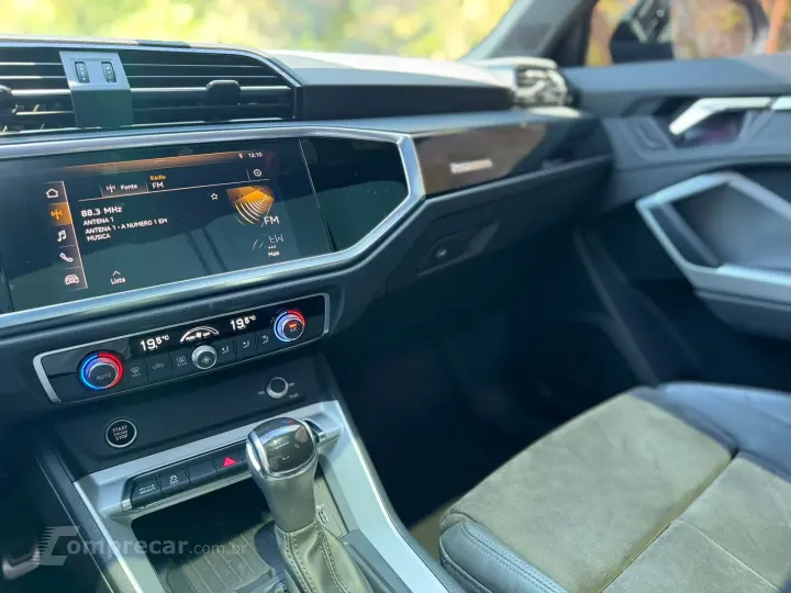 Q3 1.4 TFSI Black S Tronic