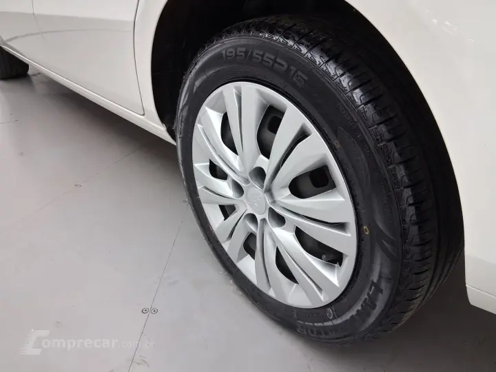 VOYAGE 1.0 12V MPI TOTALFLEX 4P MANUAL