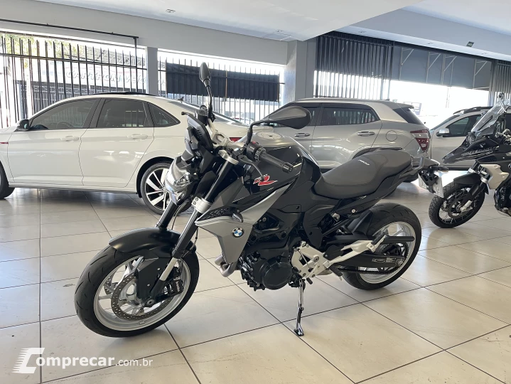F900 R SPORT