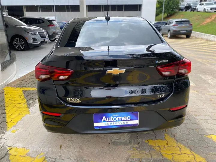 ONIX 1.0 TURBO FLEX PLUS LTZ AUTOMÁTICO