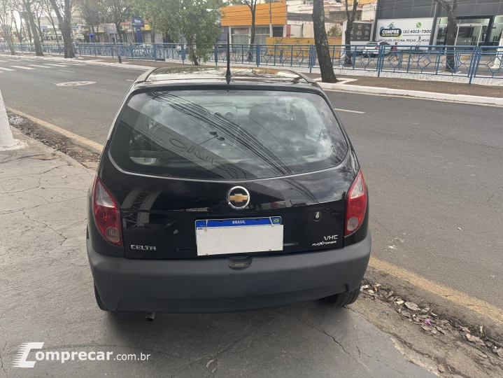 CELTA 1.0 MPFI Life 8V