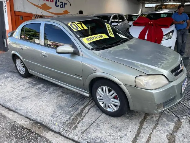 ASTRA HATCH - 2.0 MPFI ADVANTAGE 8V 4P MANUAL