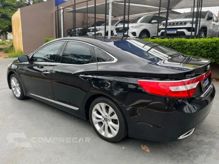 AZERA 3.0 MPFI GLS V6 24V