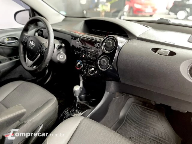 ETIOS SEDAN - 1.5 XS SEDAN 16V 4P AUTOMÁTICO