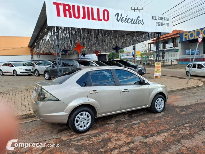 Fiesta 1.6 Mpi Sedan 8V Flex 4P Manual