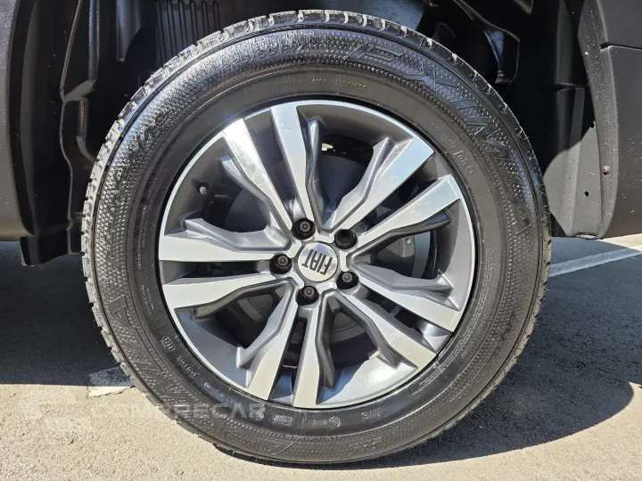 TORO 2.0 16V Turbo Freedom 4WD AT9