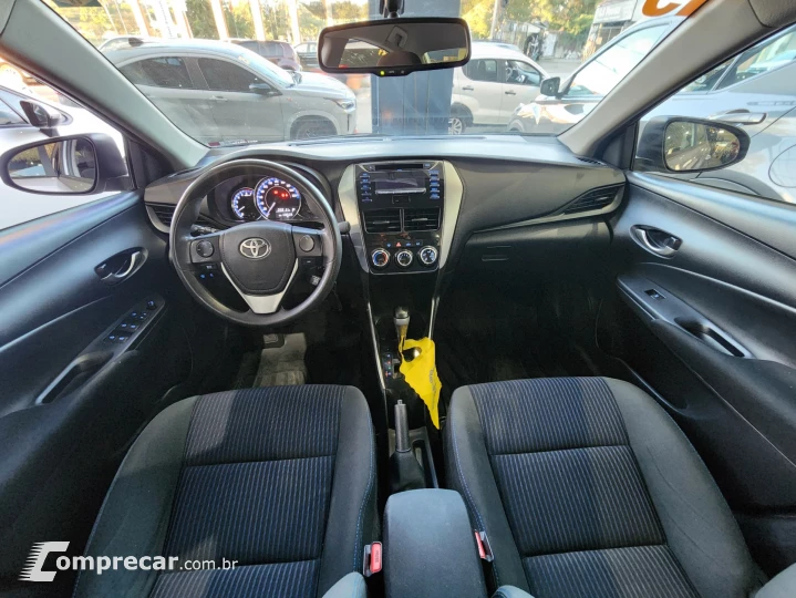 YARIS 1.5 16V Sedan XL