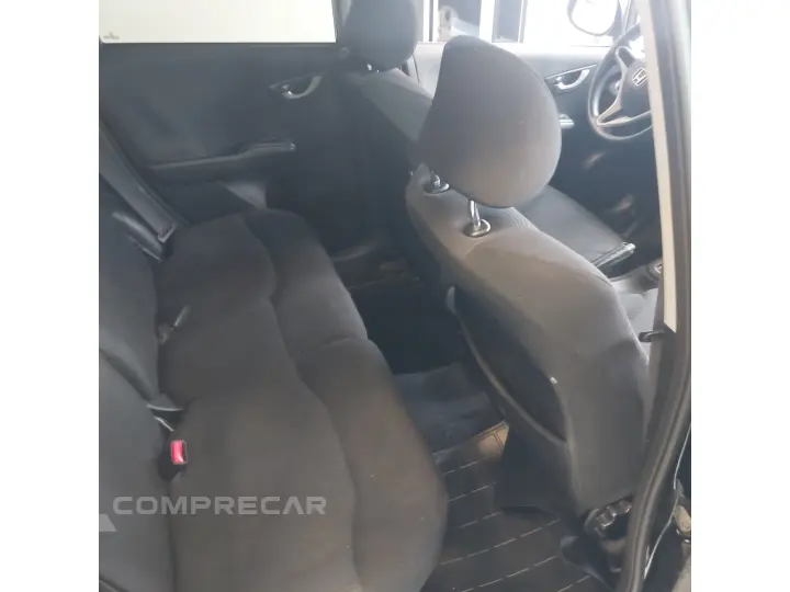 FIT 1.4 LX 16V FLEX 4P AUTOMÁTICO