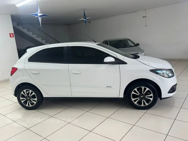 ONIX 1.4 MPFI LTZ 8V FLEX 4P MANUAL