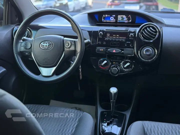 ETIOS 1.5 XS Sedan 16V