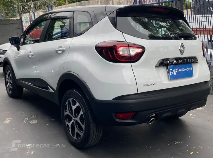 Captur 1.6 16V 4P FLEX SCE LIFE X-TRONIC CVT