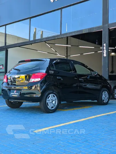 ONIX HATCH LS 1.0 8V FlexPower 5p Mec.