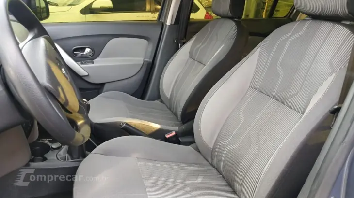 LOGAN 1.0 12V SCE Expression