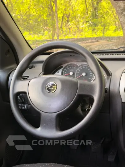 CORSA 1.4 MPFI Premium Sedan 8V