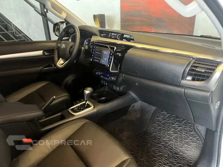 Hilux Caminhonete 2.8 16V SRV 4X4 DIESEL CABINE DUPLA AUTOMÁ