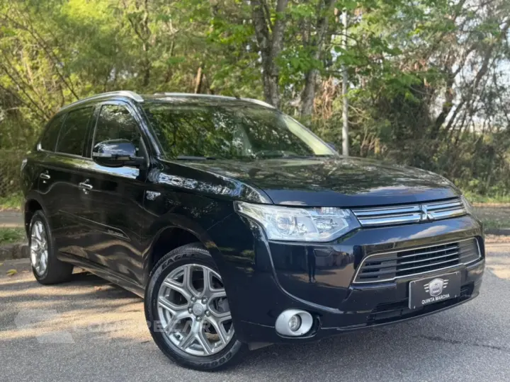 OUTLANDER 2.0 PHEV 16V HÍBRIDO 4P AUTOMÁTICO