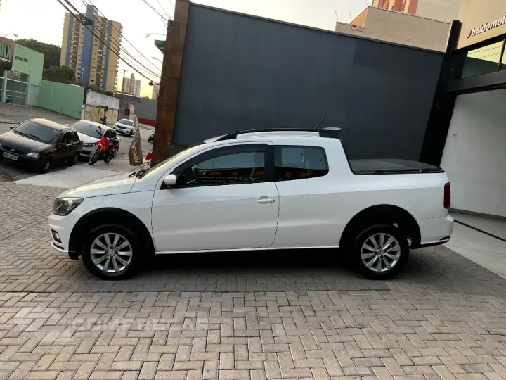 Saveiro Trendline 1.6 T.Flex 8V CD