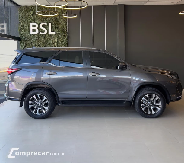 HILUX SW4 2.8 SRX Diamond 4X4 7 Lugares 16V Turbo Intercoole