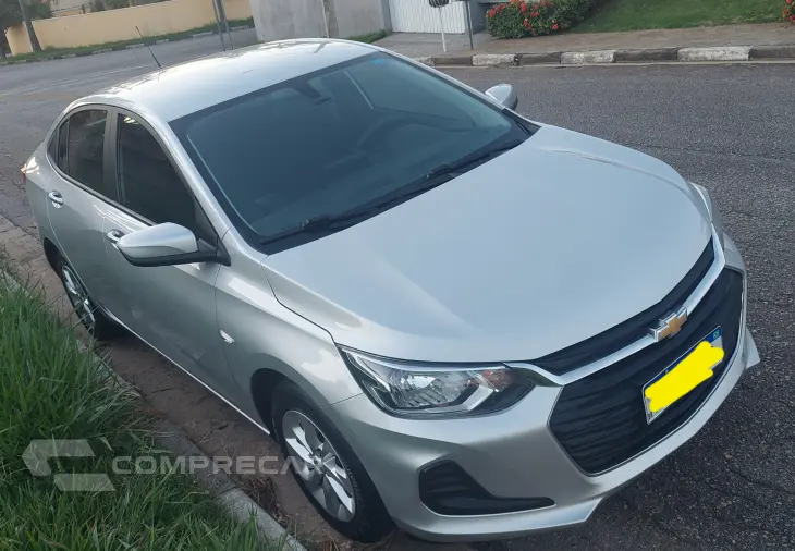 ONIX 1.0 Turbo Plus LT