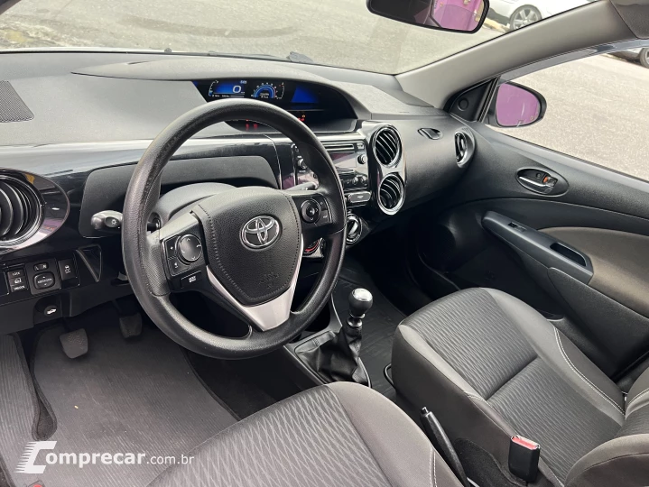 ETIOS 1.5 Platinum Sedan 16V