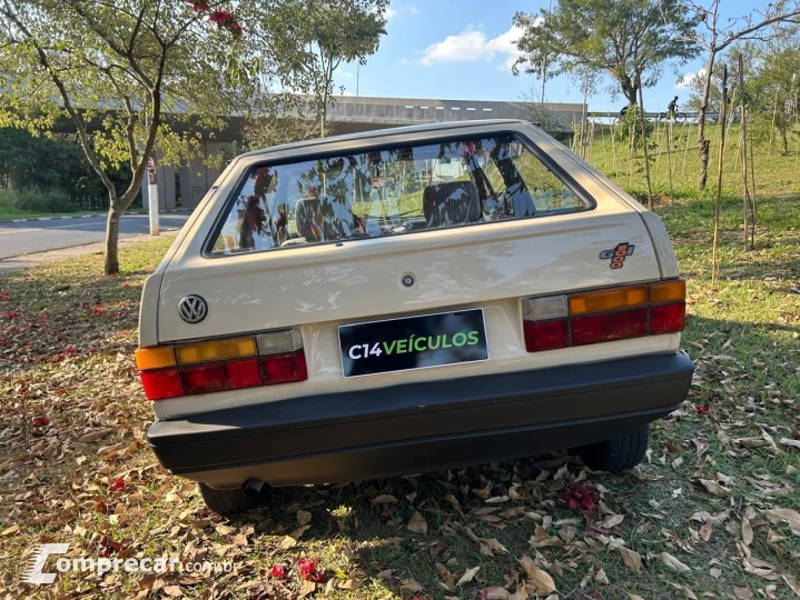 Gol 1000 (modelo antigo)