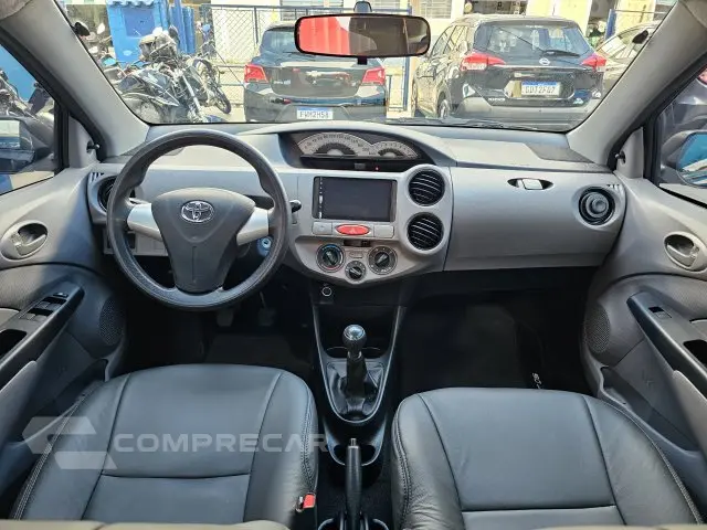 ETIOS HATCH - 1.3 XS 16V 4P MANUAL