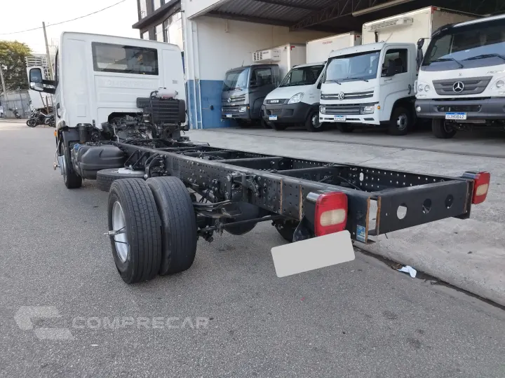 Delivery 11.180 Chassi