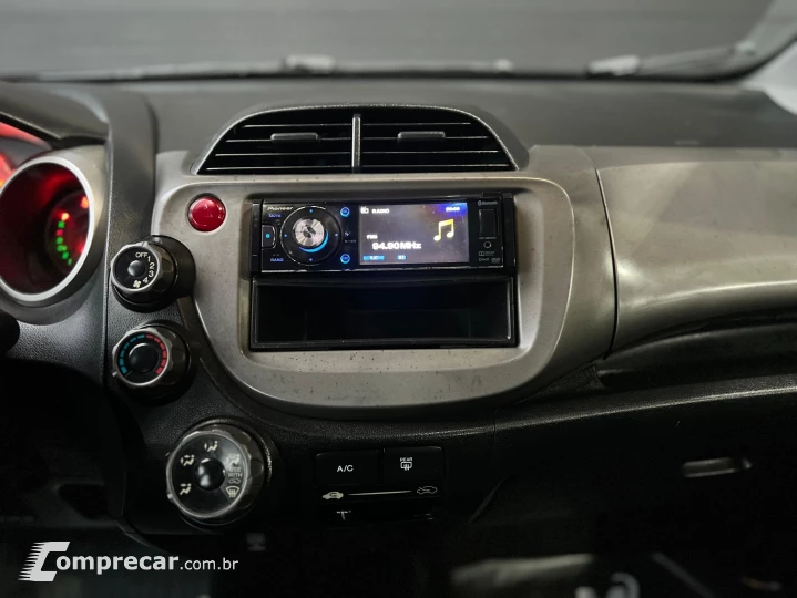 FIT 1.4 LX 16V FLEX 4P AUTOMÁTICO