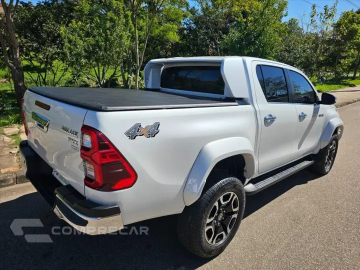 HILUX 2.8 D-4D TURBO DIESEL CD SRX PLUS 4X4 AUTOM