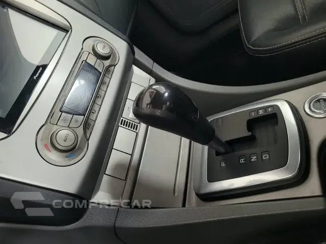 FOCUS HATCH - 2.0 GLX 16V 4P AUTOMÁTICO
