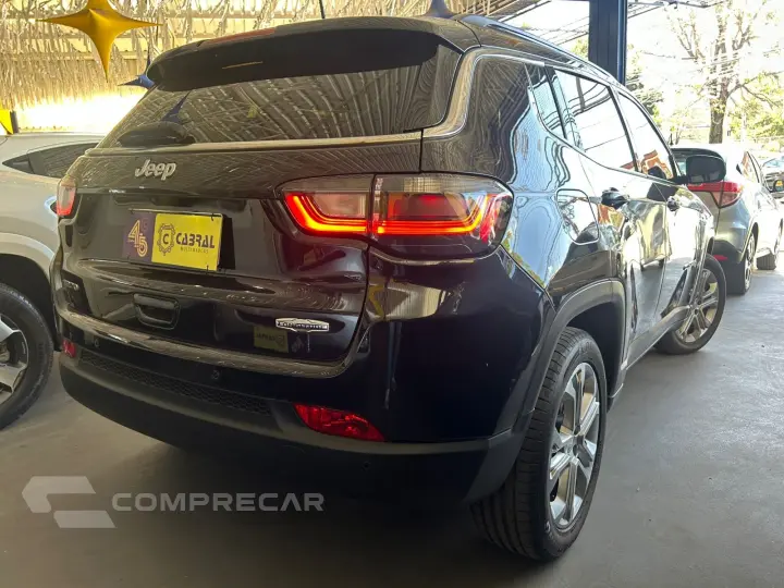 COMPASS LONG. T270 1.3 TB 4x2 Flex Aut.