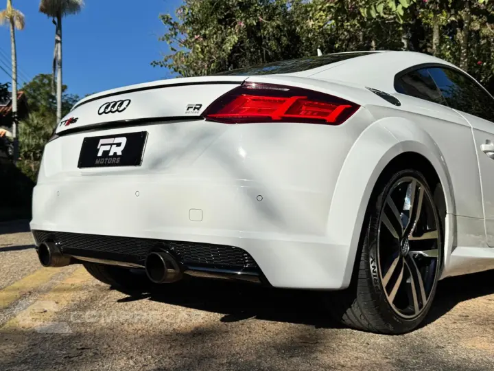 TT 2.0 Coupé 16V Turbo