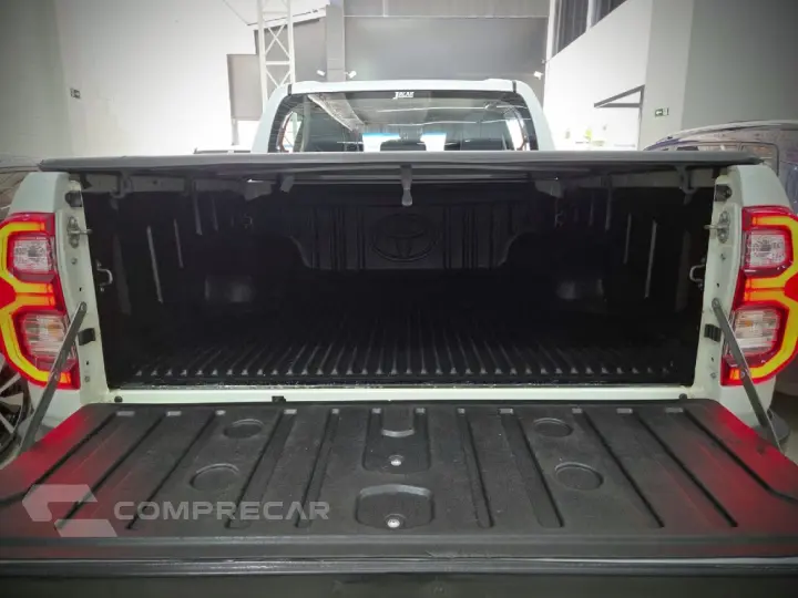 HILUX 2.8 D-4D TURBO DIESEL CD SRX 4X4 AUTOMÁTICO