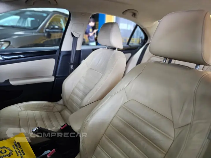 JETTA Highline 2.0 TSI 16V 4p Tiptronic