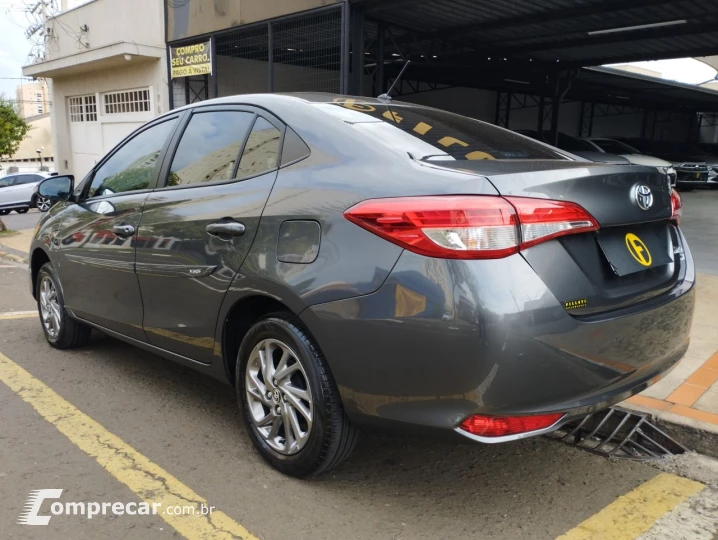Yaris Sedan 1.5 16V 4P FLEX XS CONNECT MULTIDRIVE AUTOMÁTICO