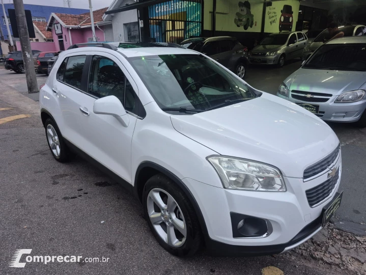 TRACKER  LTZ 1.8 automático