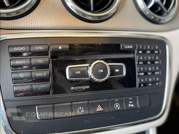 GLA 200 1.6 CGI VISION BLACK EDITION 16V TURBO FLEX 4P AUTOM