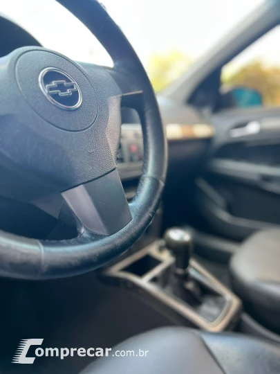 VECTRA 2.0 MPFI GT Hatch 8V