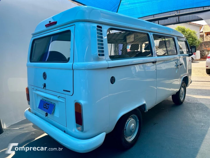 Kombi 1.4 FLEX STD 9 LUGARES