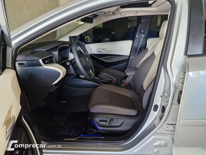 COROLLA 1.8 VVT-I Hybrid Altis Premium