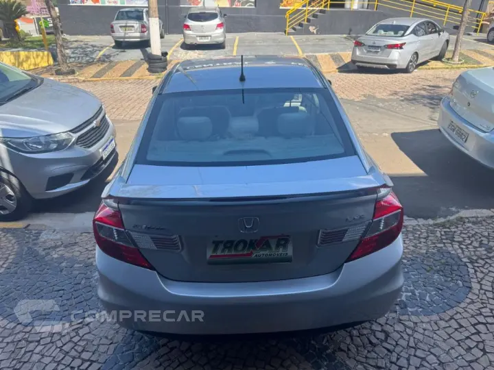 Civic Sedan LXS 1.8/1.8 Flex 16V Aut. 4p