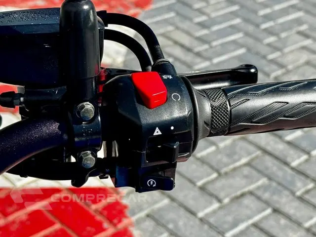 GSX-S1000 ABS - Esportiva