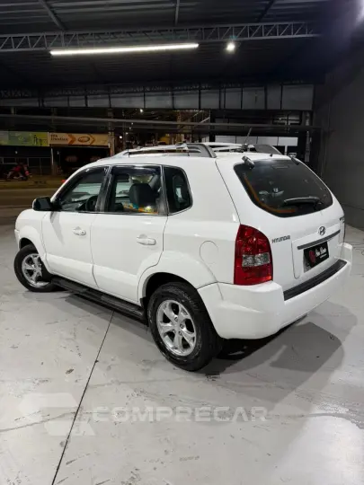 TUCSON 2.0 MPFI GLS 16V 143cv 2WD