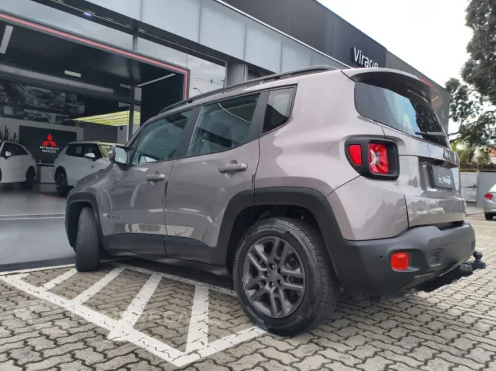 RENEGADE 1.8 16V Longitude