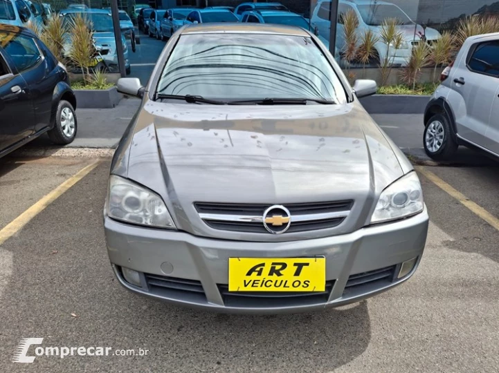 ASTRA 1.8 MPFI Comfort Sedan 8V