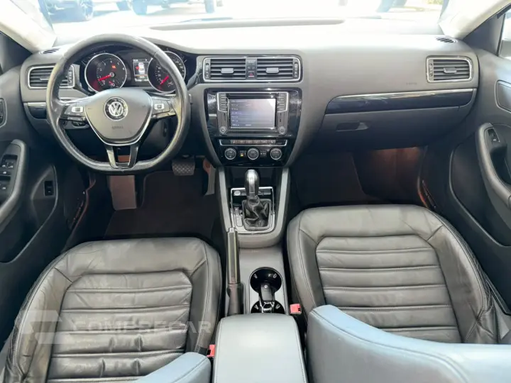 JETTA Highline 2.0 TSI 16V 4p Tiptronic