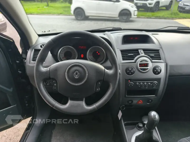 MEGANE 1.6 DYNAMIQUE GRAND TOUR 16V FLEX 4P MANUAL