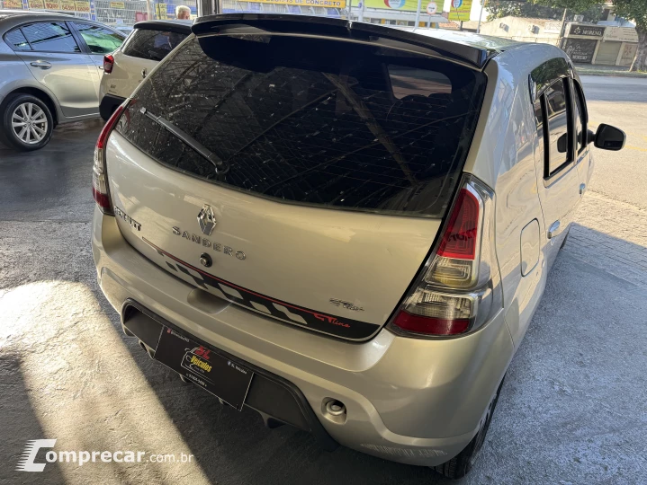 SANDERO 1.6 GT Line Limited